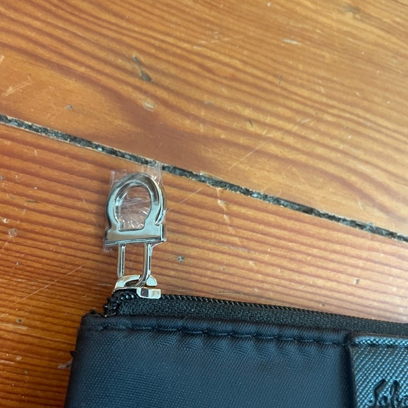 BRAND NEW Ferragamo Coin purse - Picture 3 of 3